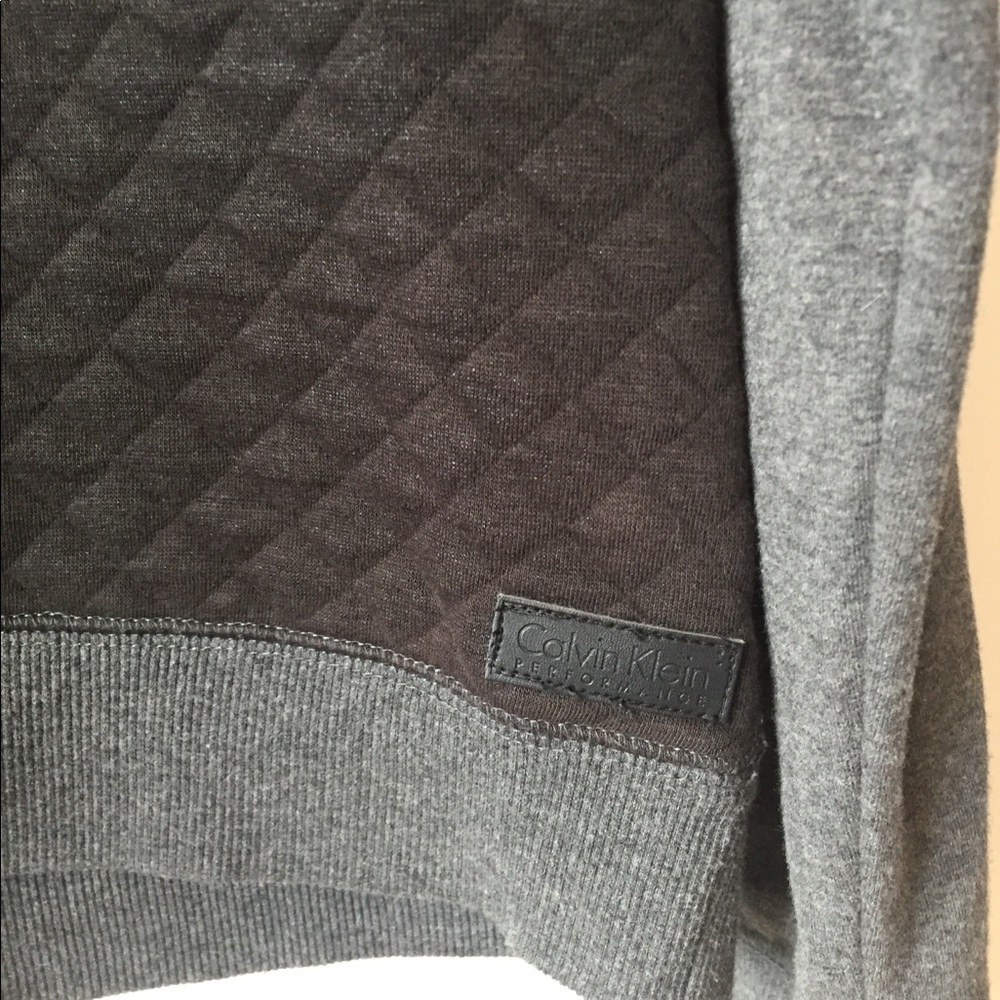 Sweatshirt - Picture 3 of 3